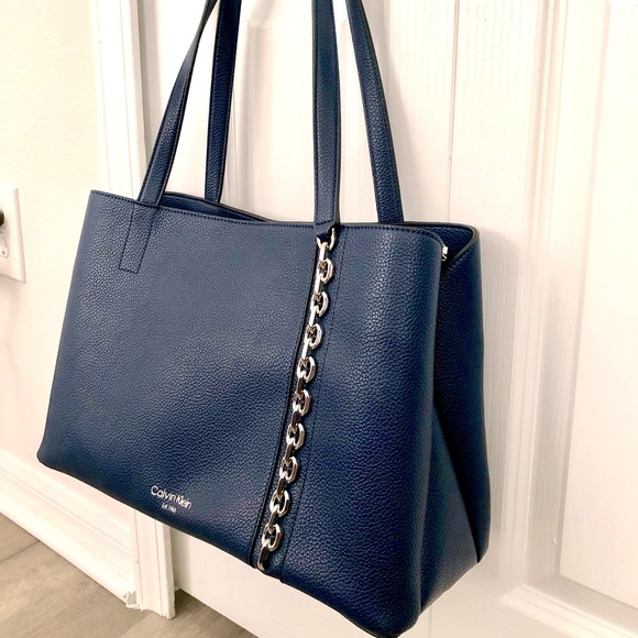 CALVIN KLEIN Adeline Tote EUC - Picture 4 of 7